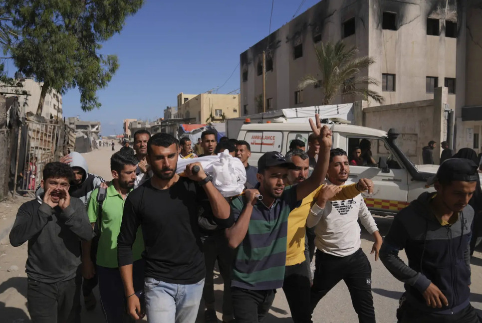 Israeli strike on Gaza kills 14, mostly women and children