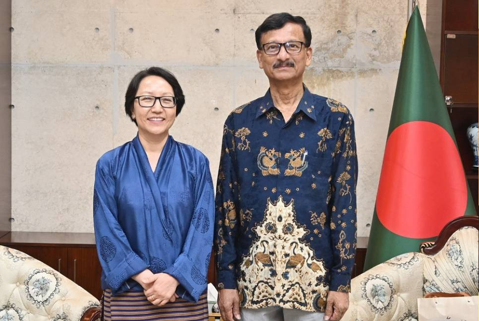 Bhutanese envoy pays call on foreign adviser