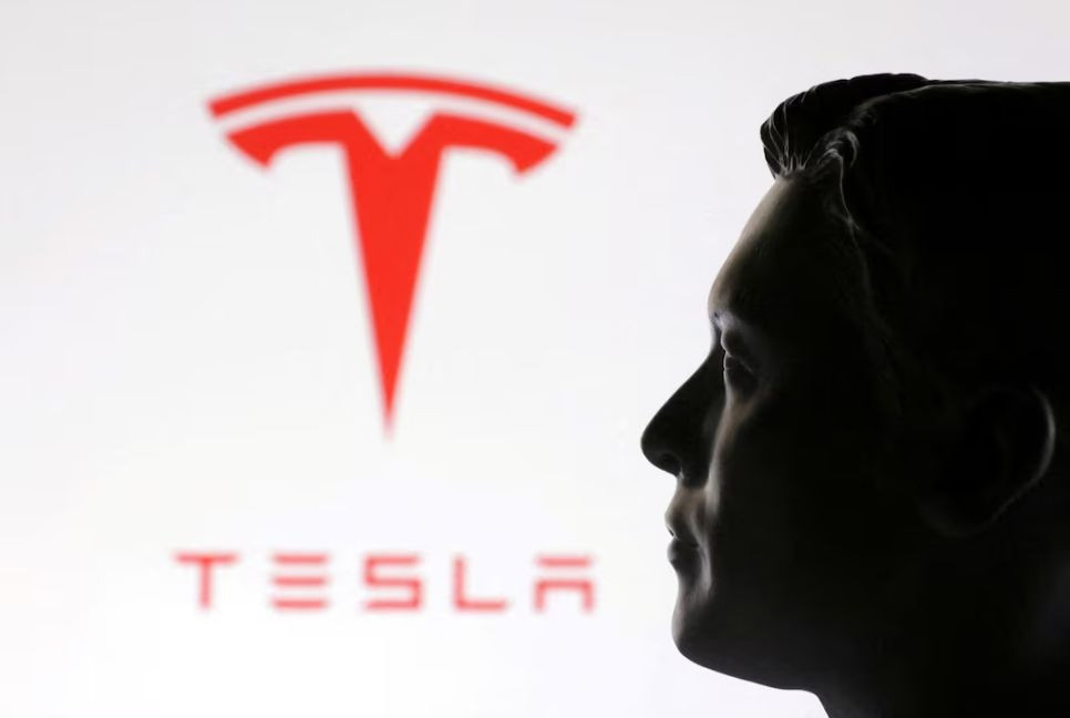 Tesla shares plunge $150bn amid Trump-Musk feud