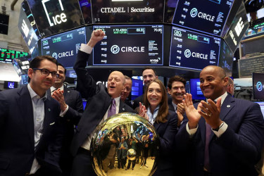 Circle stock skyrockets 48% on second day, boosting hopes for IPO market revival