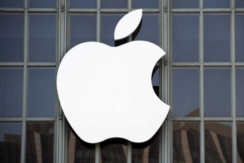 Apple under pressure to shine after AI stumble