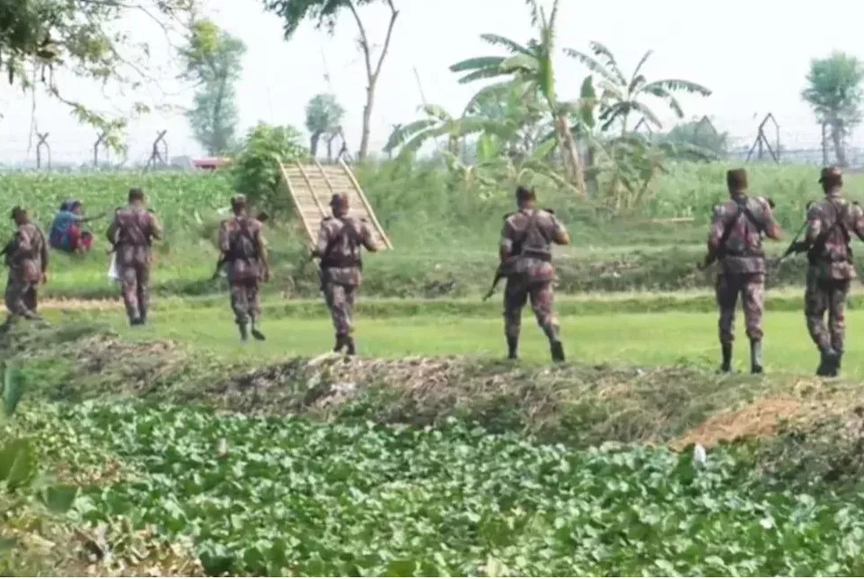 BSF pushes 20 more people through Dinajpur, Thakurgaon borders