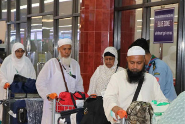 Bangladeshi Hajj pilgrims begin journey home today