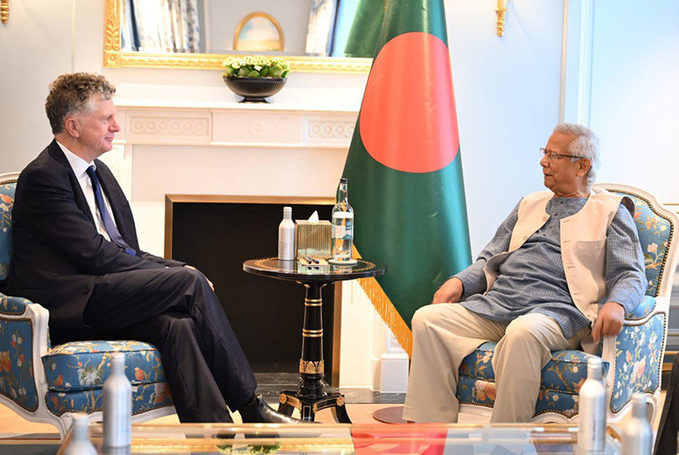UK’s National Security Adviser meets Prof Yunus