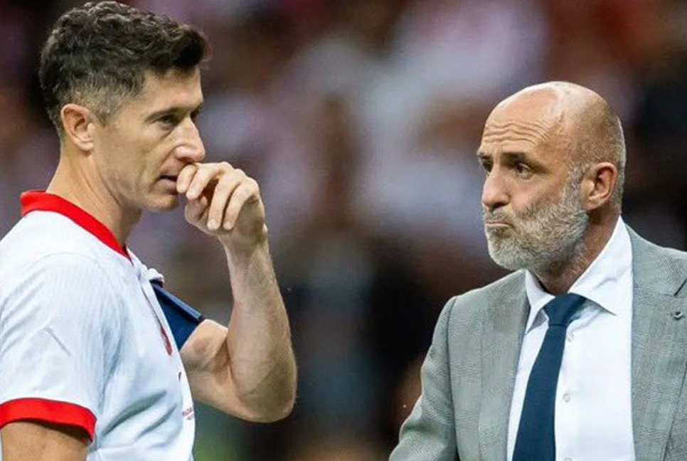 Poland coach quits after Lewandowski boycott