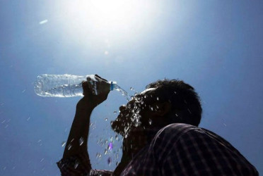 Mild heat wave grips parts of Bangladesh, rain likely: BMD