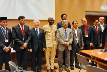 Dr Sakhawat meets with labour ministers of ASPAG countries