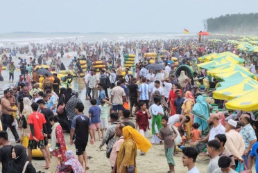 8 lakh tourists visit Cox's Bazar in 7 days