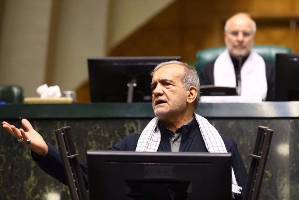 Pezeshkian urges Iranians to stand firm against aggression