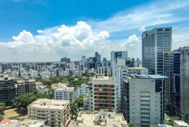 Dhaka ranks 35th on global AQI with ‘moderate’ pollution level