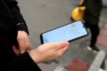 Iran announces limited ban on smartphones and laptops, fearing Israel's digital tracking