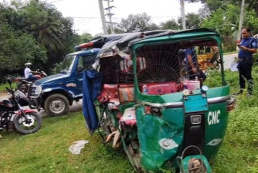 3 killed in Gazipur road crash