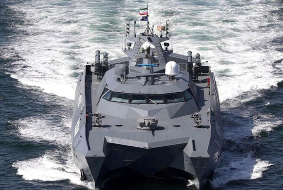 Iran prepares missiles, threatens to mine strait of Hormuz if U.S. enters war
