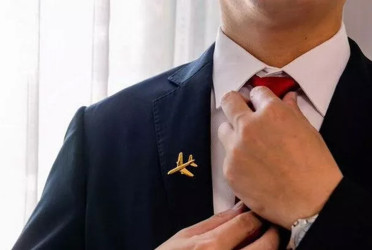 Man poses as airline staff, scores 120 free trips