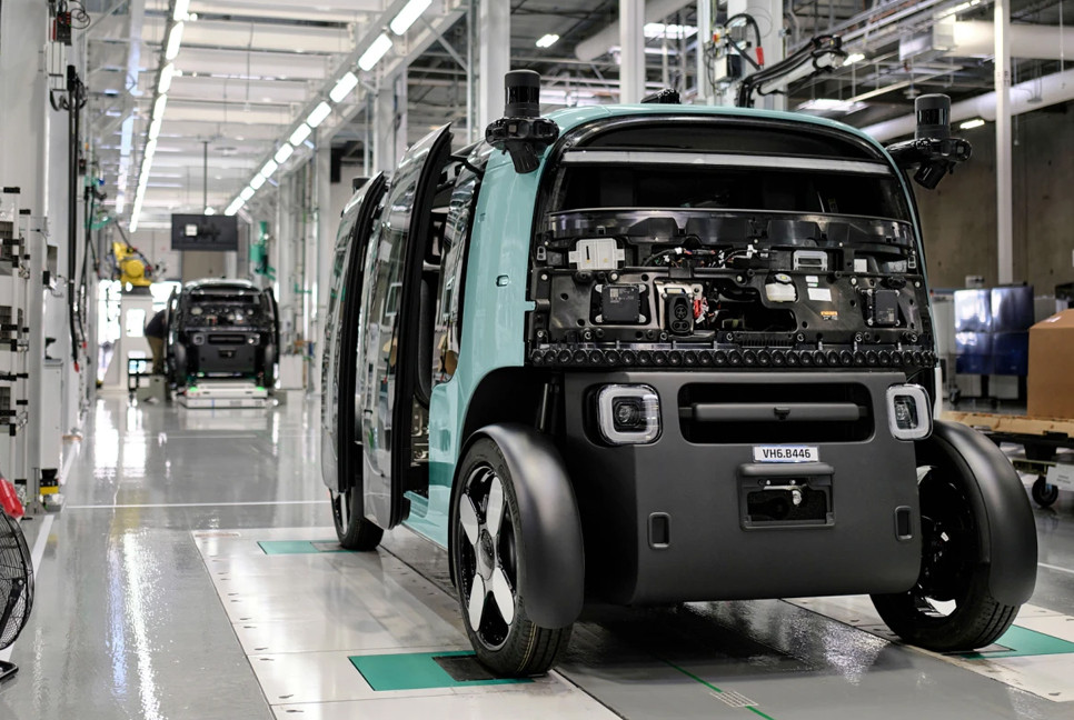 Amazon hopes to deliver 10,000 robotaxis annually with new factory, challenging Waymo