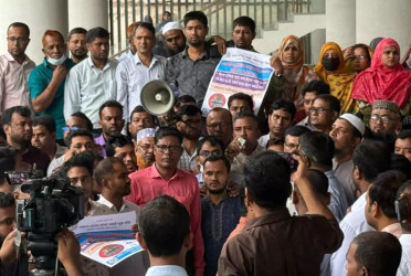 Tensions escalate as secretariat employees continue protests