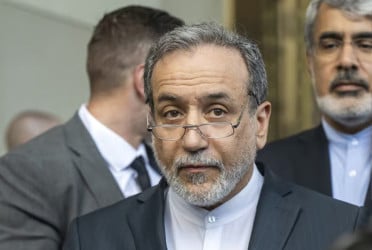 Iran foreign minister to meet key ally Putin