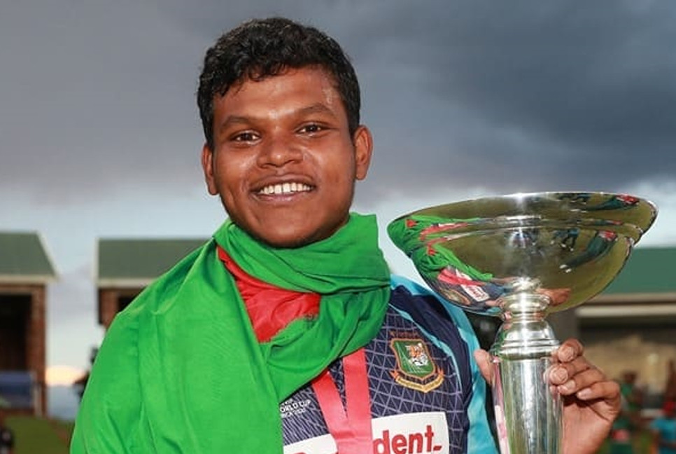 Selectors keep faith in Rakibul, despite ODI omission