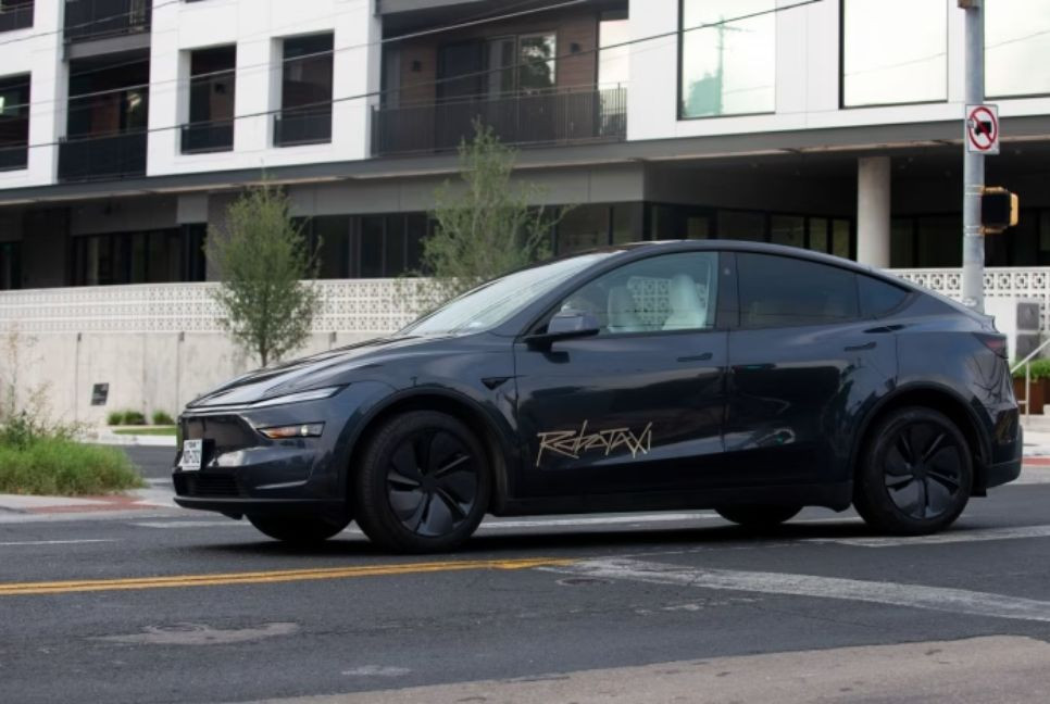 US probes Tesla Robotaxi launch over erratic driving videos