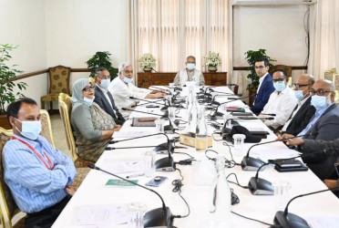 CA orders installing solar panels on rooftops of all govt buildings