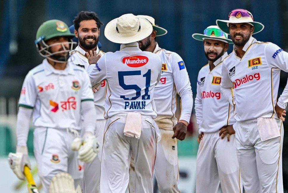 Bangladesh staring at innings defeat in Colombo