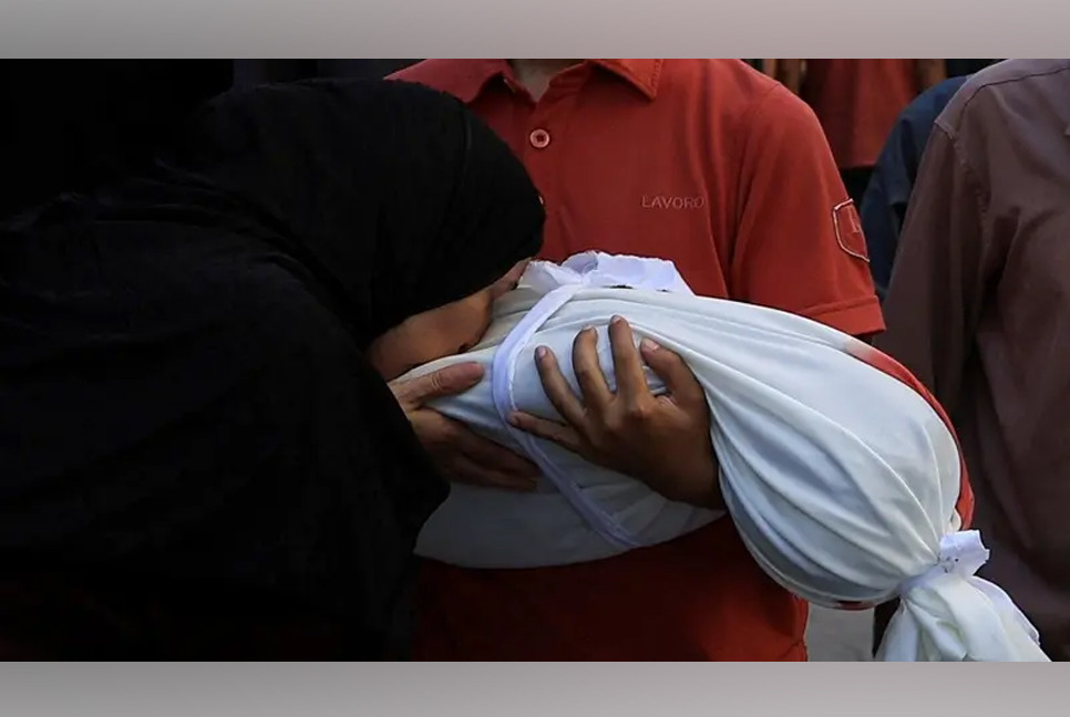 Israeli forces kill 17, including children: Gaza rescuers