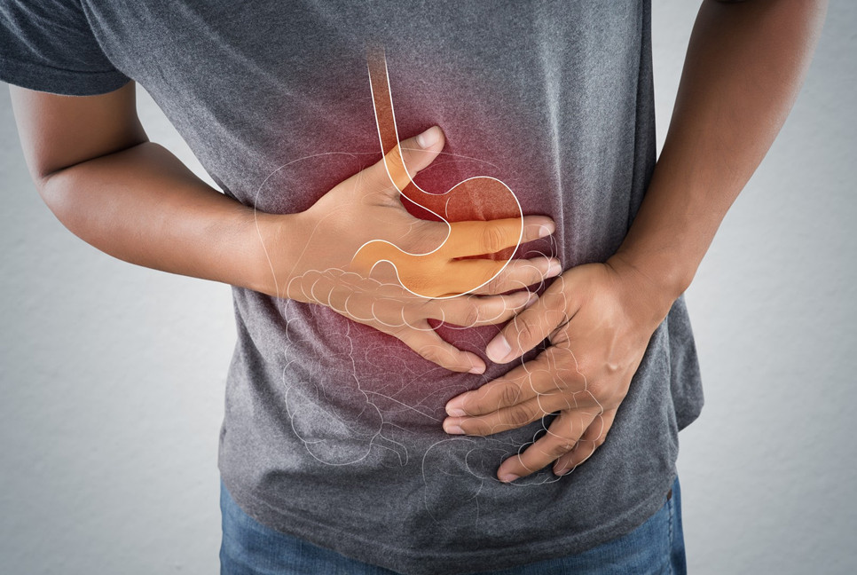 Stomach pain? How to spot appendicitis vs. food poisoning?