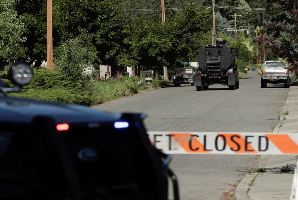 2 firefighters killed in Idaho shooting, shelter in place lifted