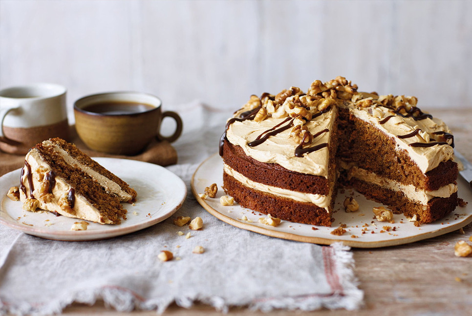 How to make coffee and walnut cake