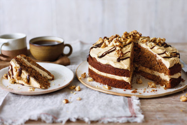 How to make coffee and walnut cake