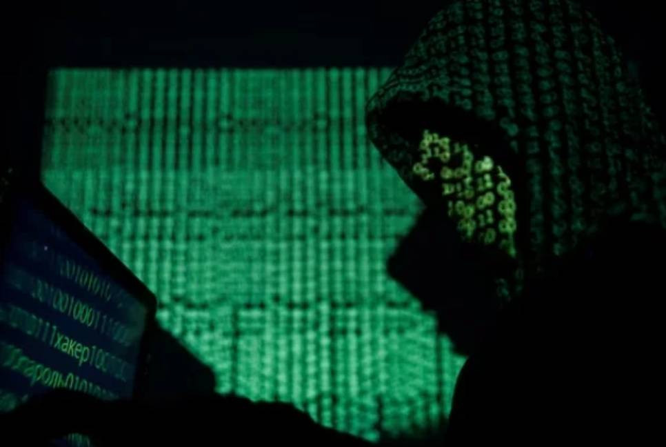 Hackers claim to hold Trump aides' emails, threaten leaks