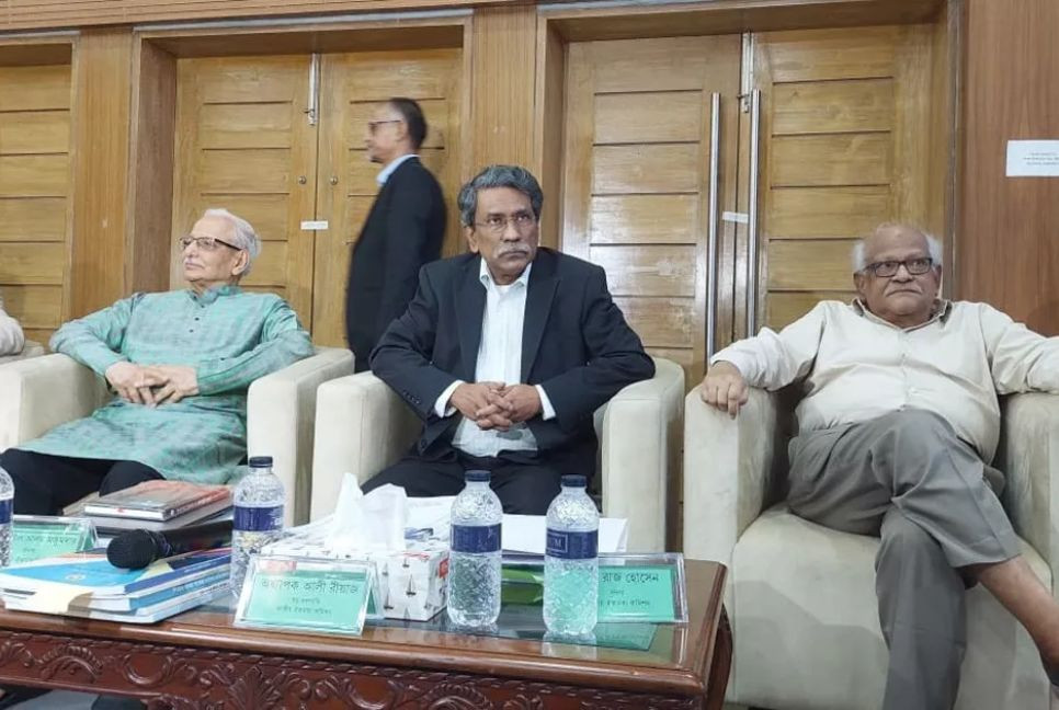 Consensus commission resumes talks with political parties