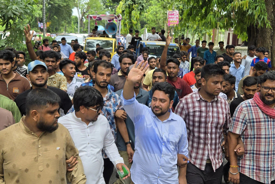 People want change:  Nahid Islam