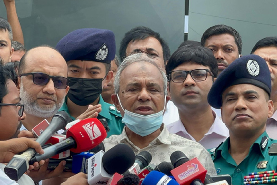 Malaysia returnees not linked to militancy: Home Adviser