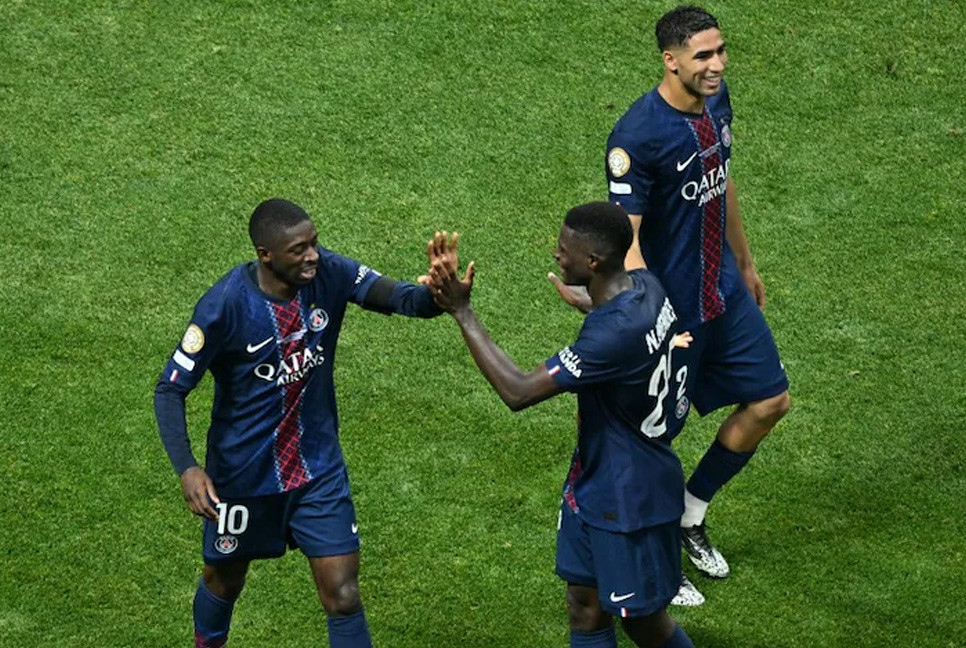 Nine-man PSG beat Bayern to reach Club World Cup semis
