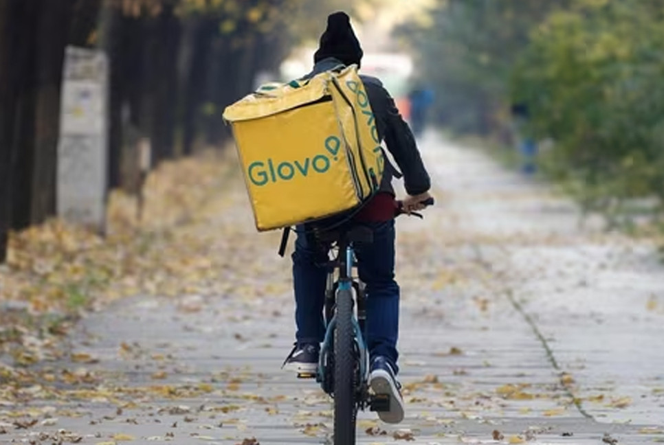 Oxford graduate now works as delivery driver