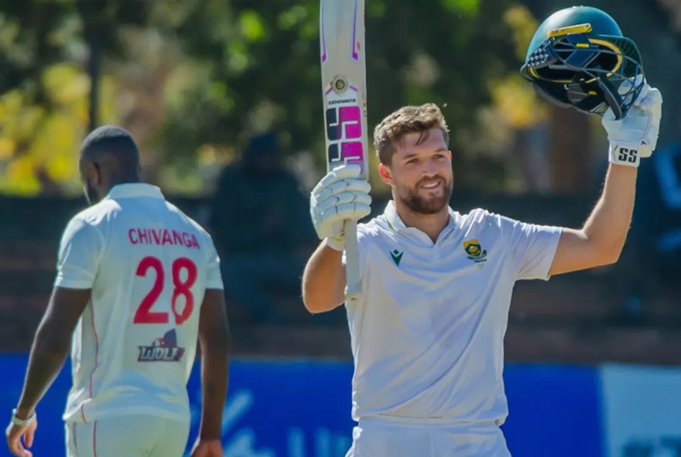 Respect for Lara stops Mulder short of world Test record