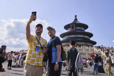 China extends visa-free entry to more than 70 countries to draw