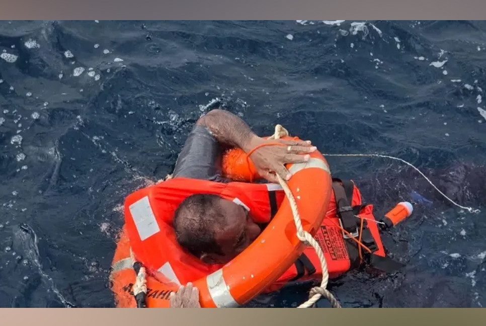 Search for survivors after Houthis sink 2nd Red Sea cargo ship