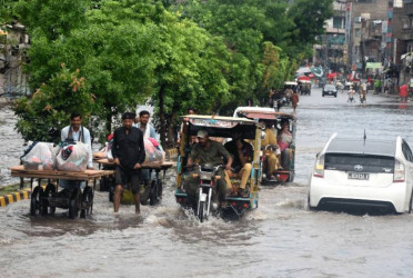 Monsoon rains, floods claim 104 lives across Pakistan