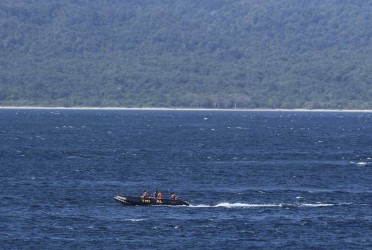 11 missing after boat capsizes in western Indonesia