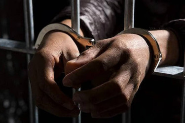 Saudi Arabia arrests 12 expats in Najran for prostitution in residential building