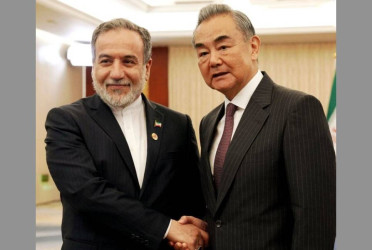 Iran, China discuss developing cooperation