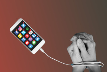 Screen addiction linked to rising adolescent suicide rates in US: Study