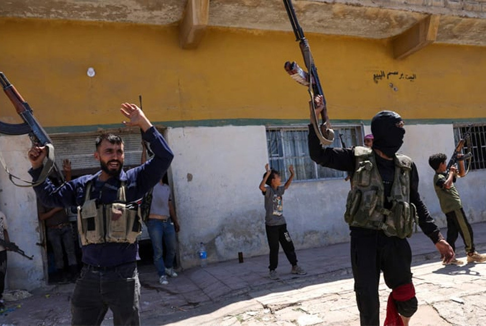 Over 350 dead in south Syria violence