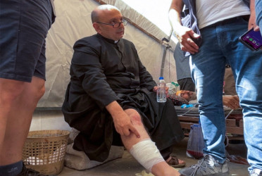 Israeli strike on Gaza church kills three, injures priest
