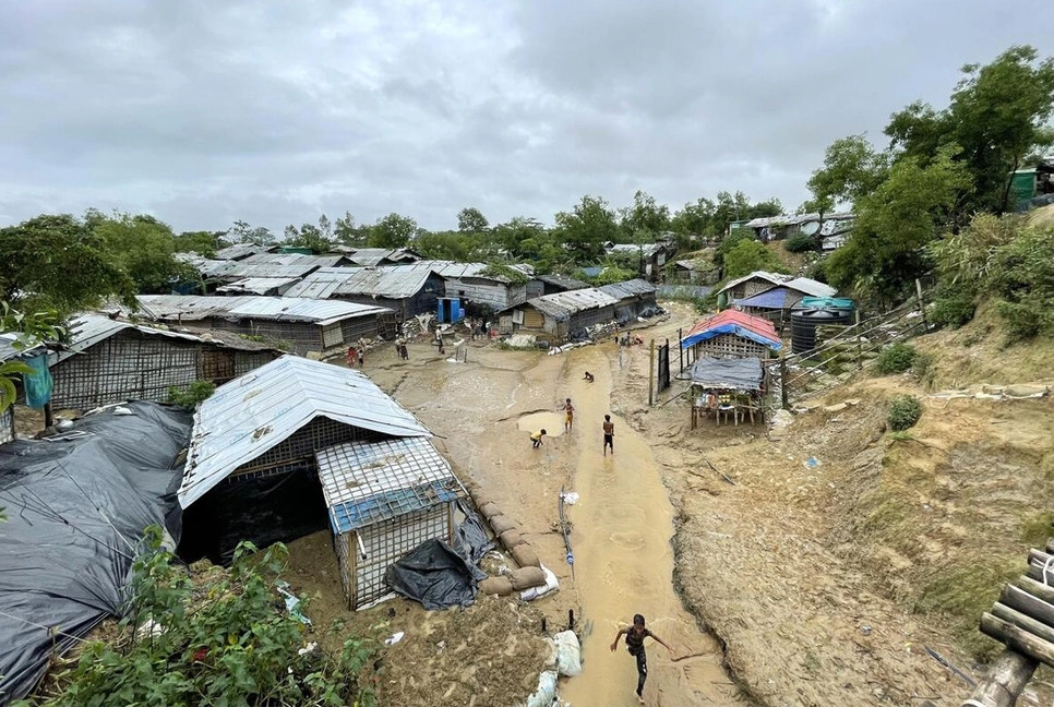 Funding cuts heighten monsoon risks for Rohingyas in Bangladesh: UNHCR