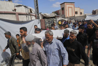 ‘Death trap’: More Palestinians killed at food aid site