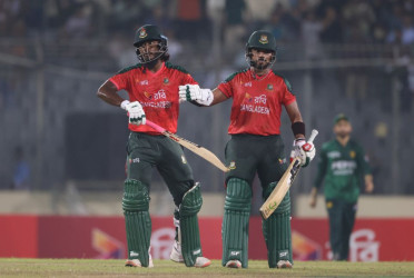 Tigers to chase history under a cloud of grief today