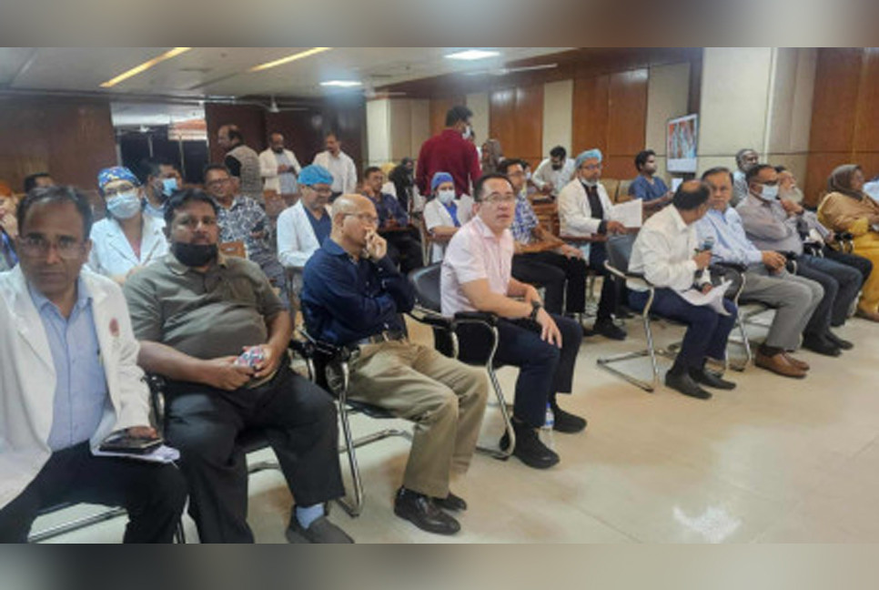 Singapore medical team begins work at burn institute following plane crash